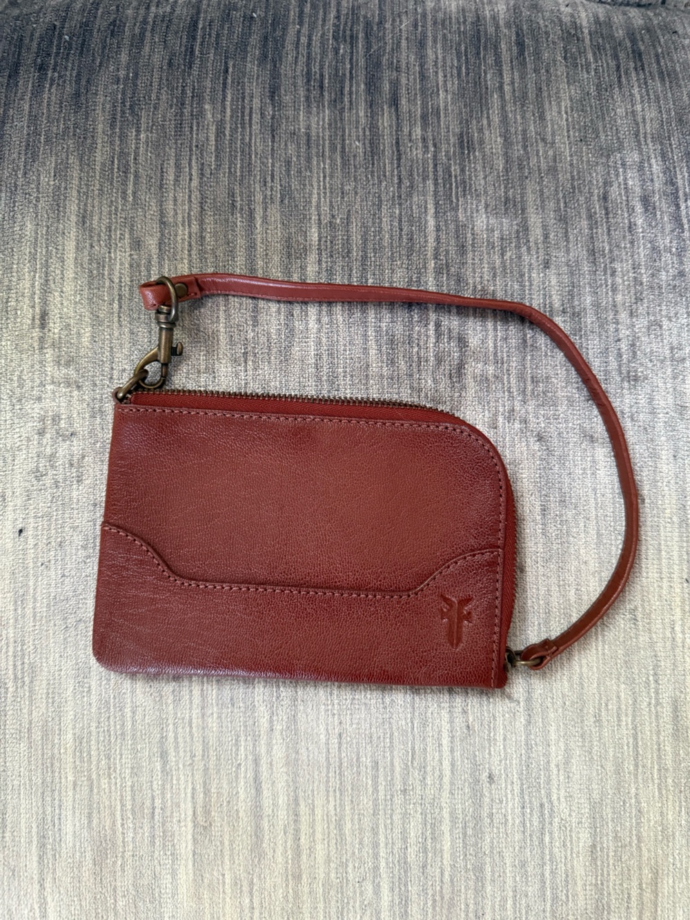 Frye Melissa Leather Corner Zip Wristlet Congac